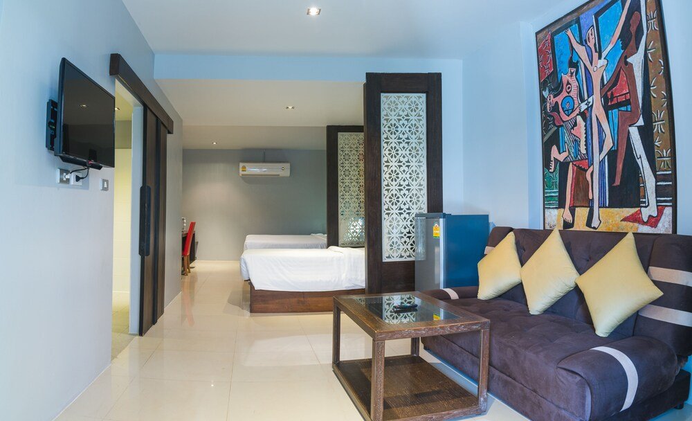 Family Room 3